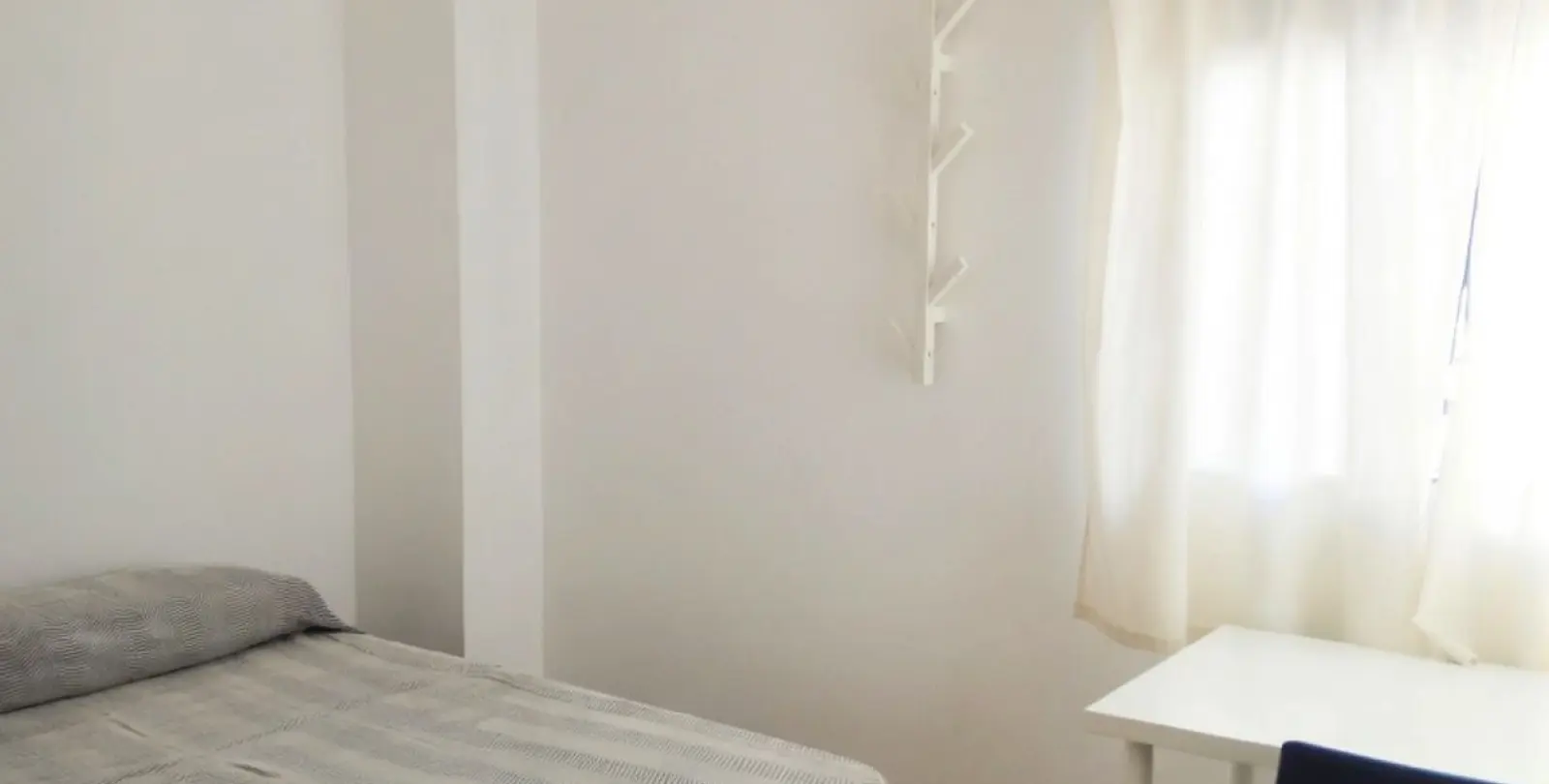 Sale of middle floor apartment in Estepona 8