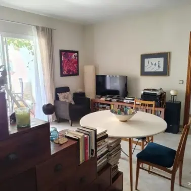 Продажа апартаментов на среднем этаже в Estepona