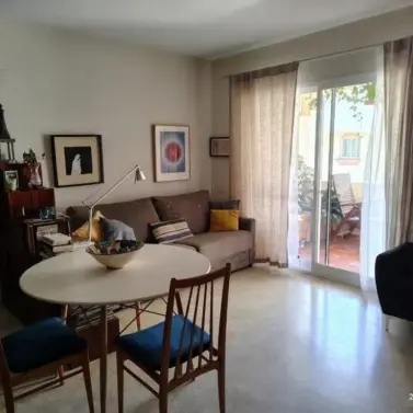 Продажа апартаментов на среднем этаже в Estepona