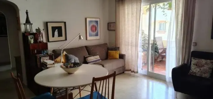 Продажа апартаментов на среднем этаже в Estepona 3