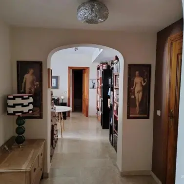 Продажа апартаментов на среднем этаже в Estepona