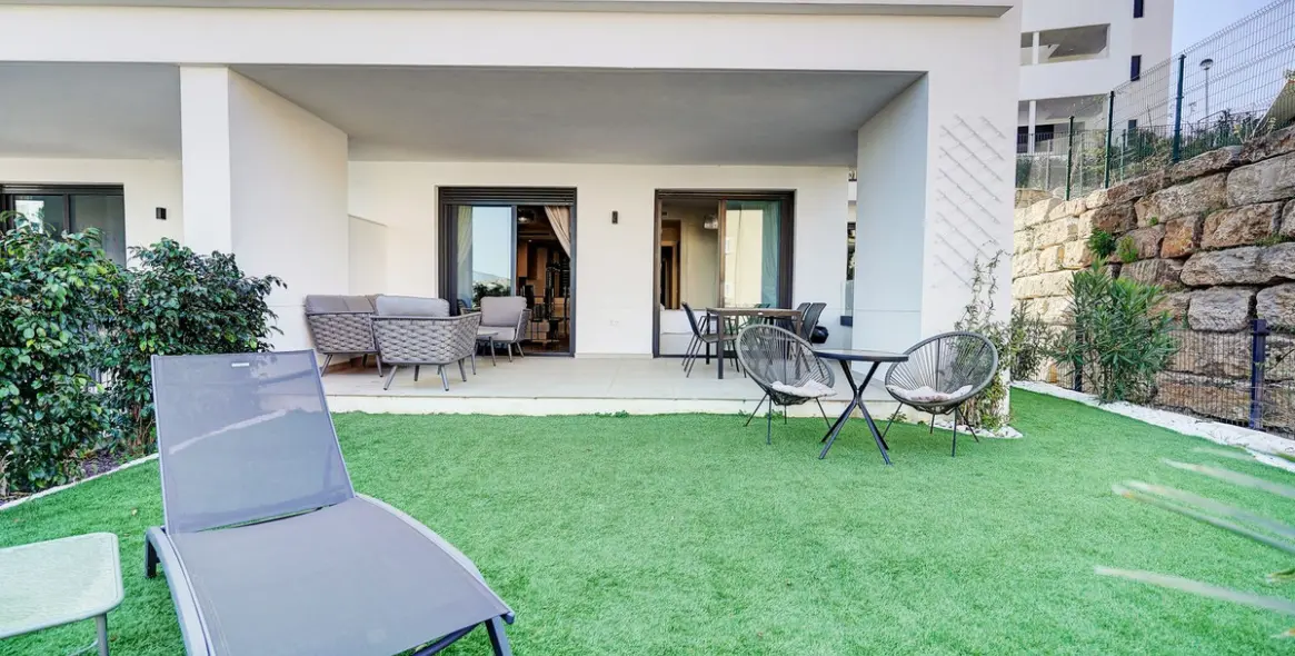 Продажа апартаментов на первом этаже в La Cala de Mijas 1