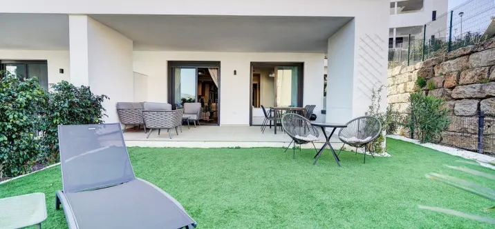 Продажа апартаментов на первом этаже в La Cala de Mijas 0