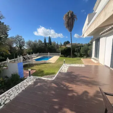 Продажа  отдельно стоящей виллы в Campo Mijas