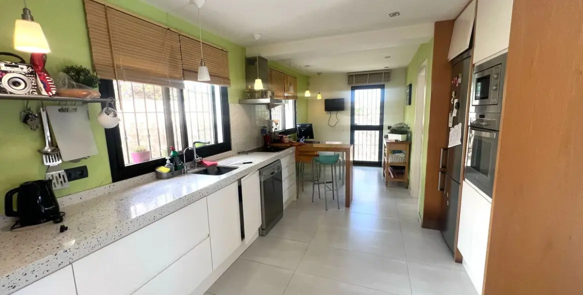 Продажа  отдельно стоящей виллы в Campo Mijas 5