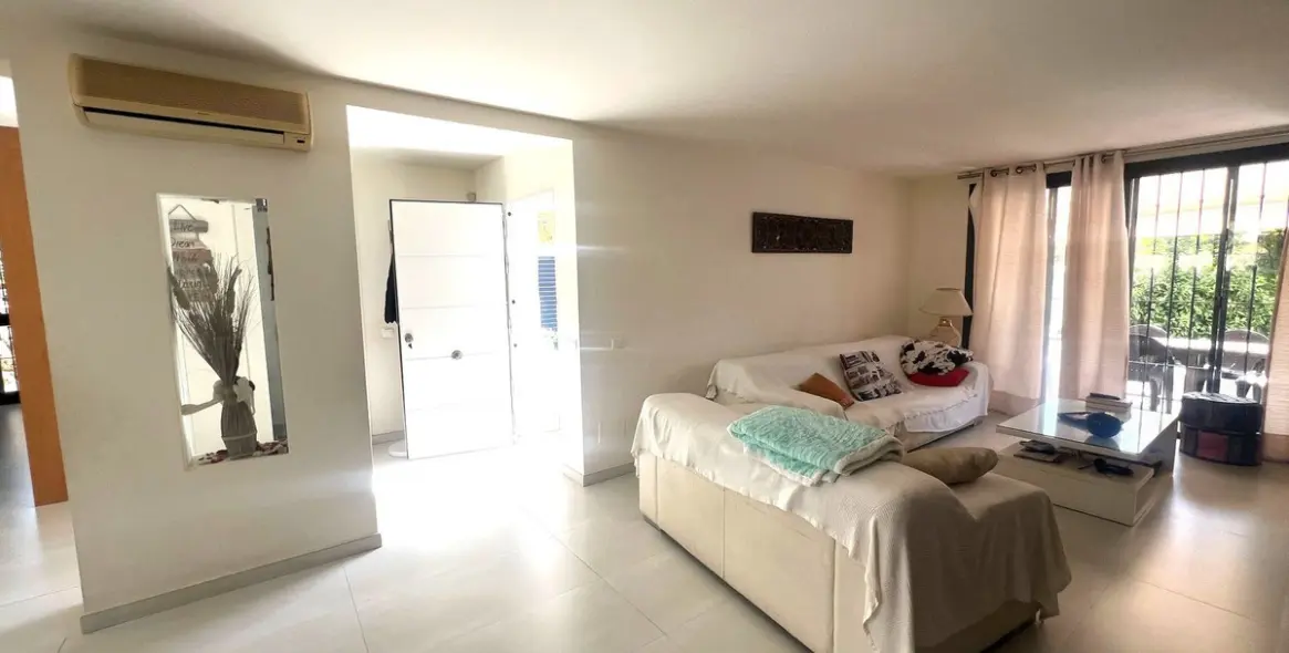 Продажа  отдельно стоящей виллы в Campo Mijas 9