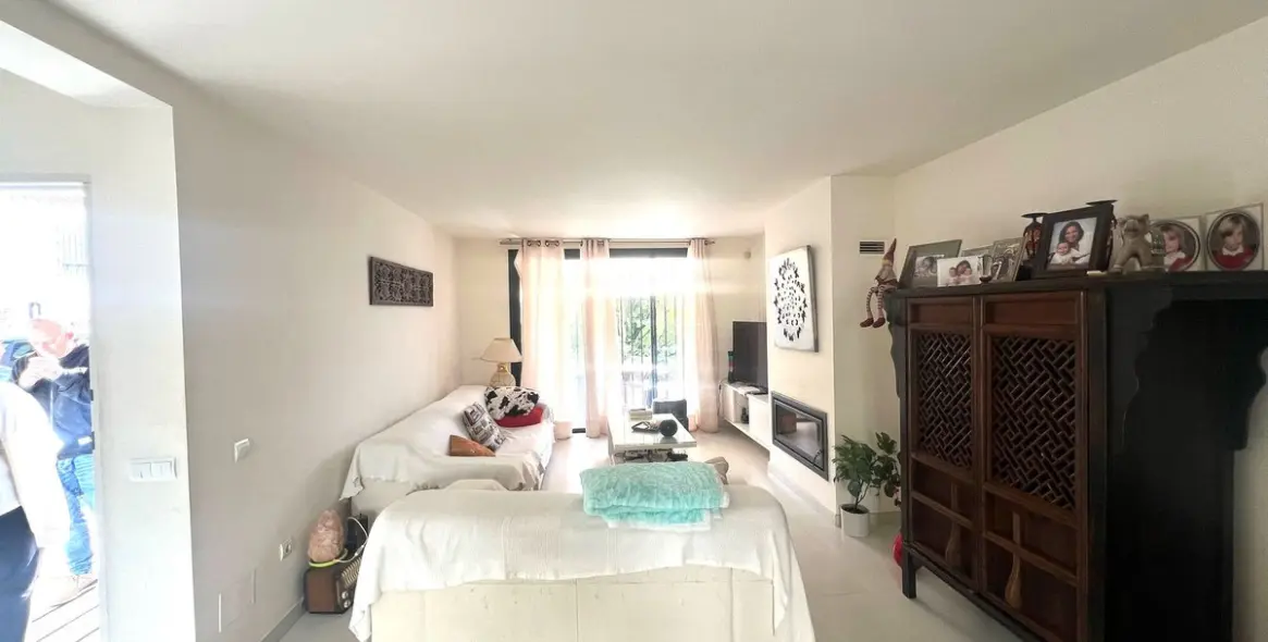 Продажа  отдельно стоящей виллы в Campo Mijas 10