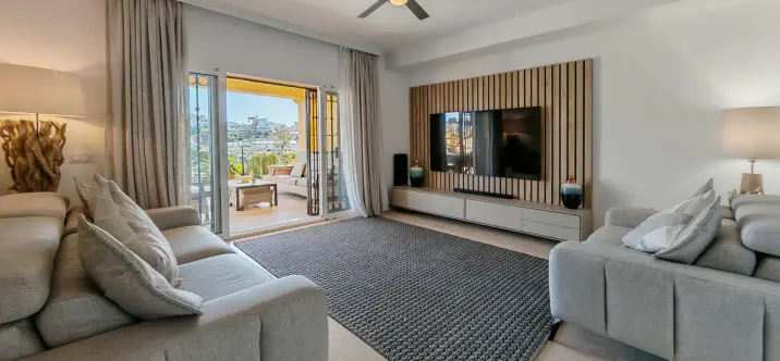 Продажа таунхауса в Riviera del Sol 1