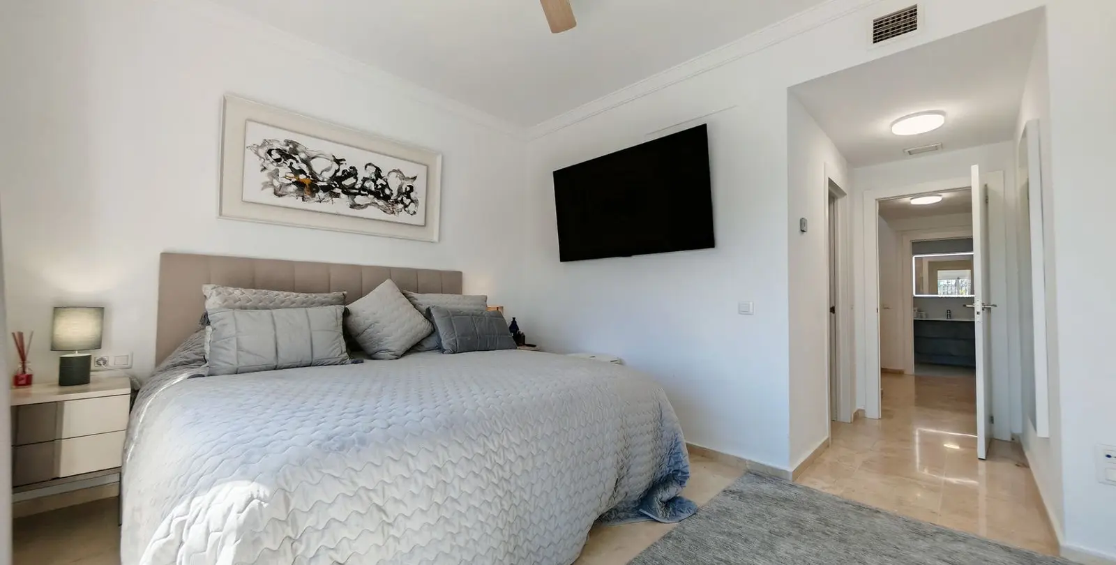 Sale of townhouse in Riviera del Sol 10