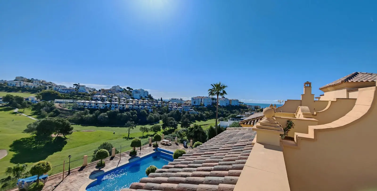 Sale of townhouse in Riviera del Sol 18