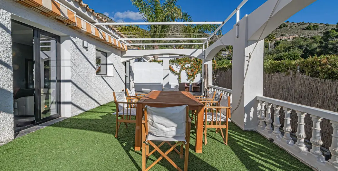 Продажа  отдельно стоящей виллы в La Capellania 6