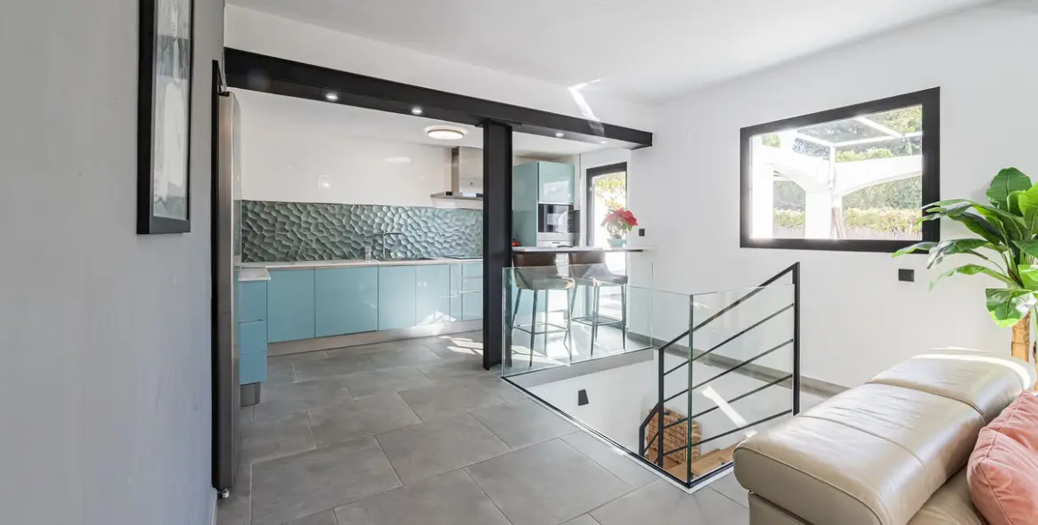 Продажа  отдельно стоящей виллы в La Capellania 11