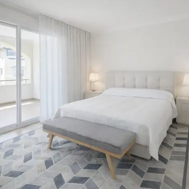 Продажа апартаментов на первом этаже в Elviria