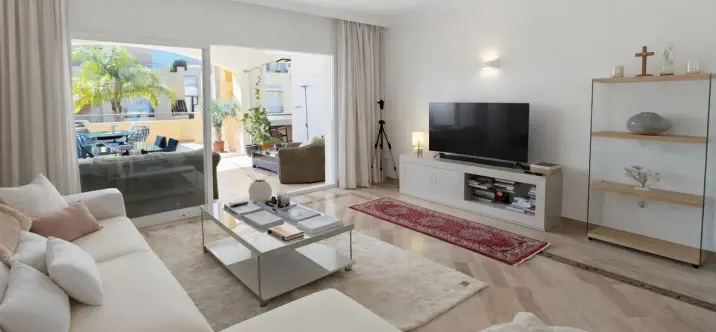 Продажа апартаментов на первом этаже в Elviria 3