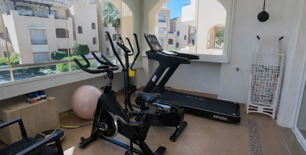 Продажа апартаментов на первом этаже в Elviria 11