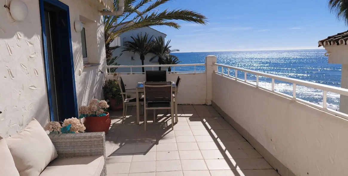 Продажа двухуровневого пентхауса в Marbesa 6