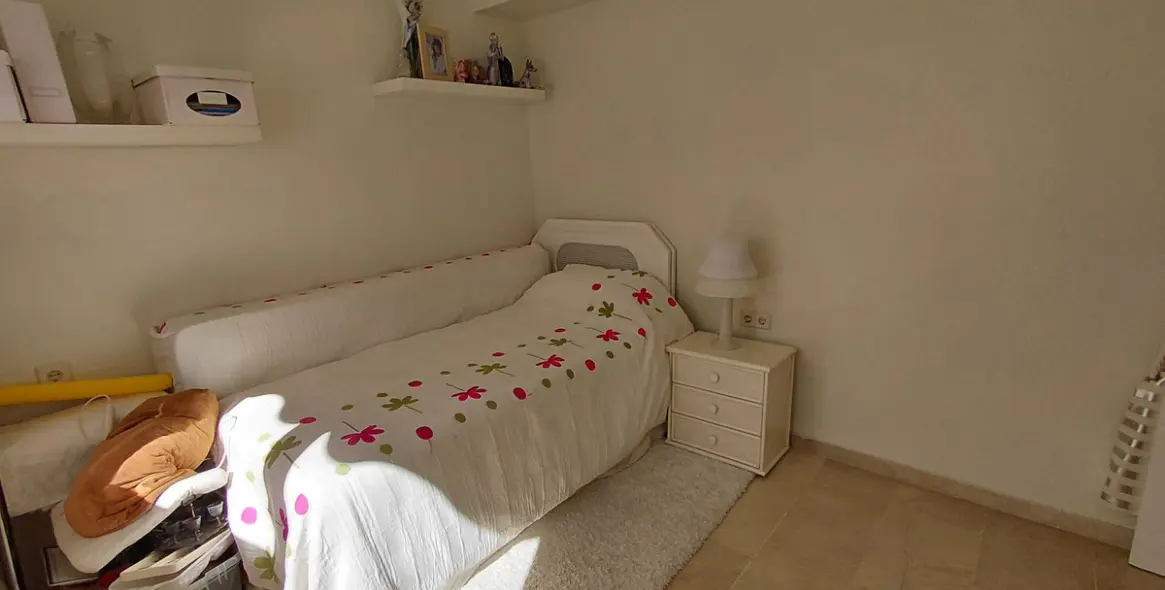 Продажа двухуровневого пентхауса в Marbesa 20