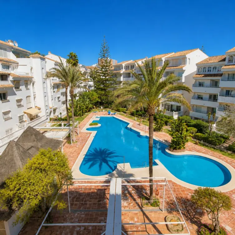 Sale of penthouse duplex in Marbesa