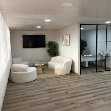 Продажа офиса в Nueva Andalucía