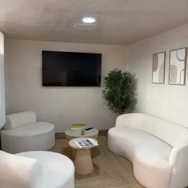 Продажа офиса в Nueva Andalucía