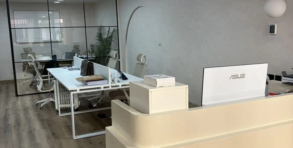 Продажа офиса в Nueva Andalucía 6