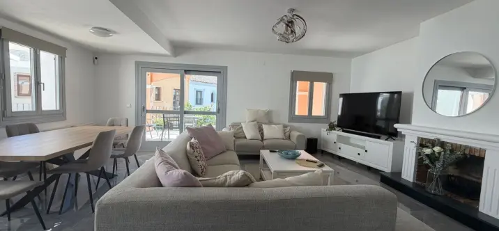 Alquiler a largo plazo de adosado en Estepona 3