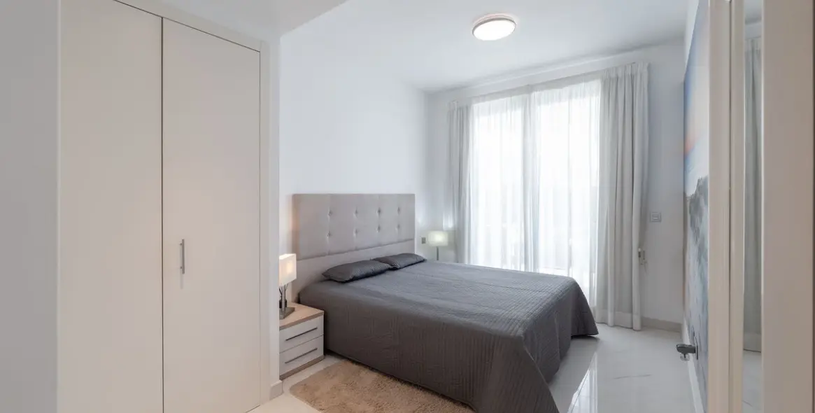 Alquiler a corto plazo de apartamento en planta baja en Cancelada 10