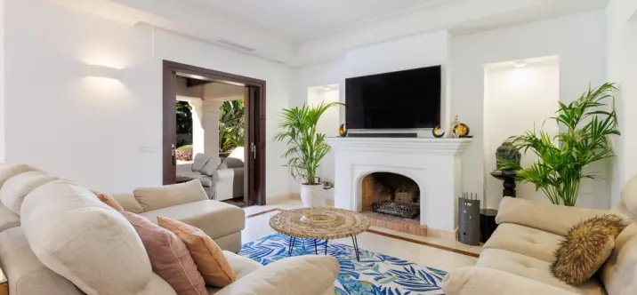 Краткосрочная аренда  отдельно стоящей виллы в Guadalmina Baja 1