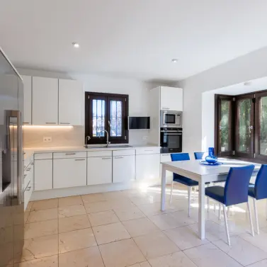 Краткосрочная аренда  отдельно стоящей виллы в Guadalmina Baja