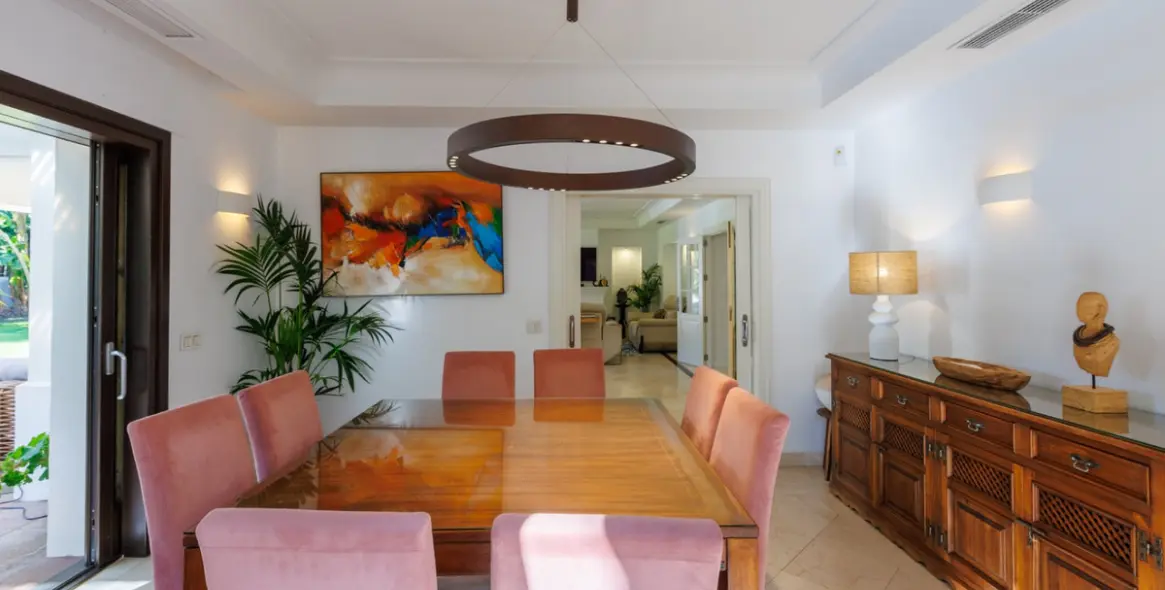 Short-term rent of detached villa in Guadalmina Baja 10