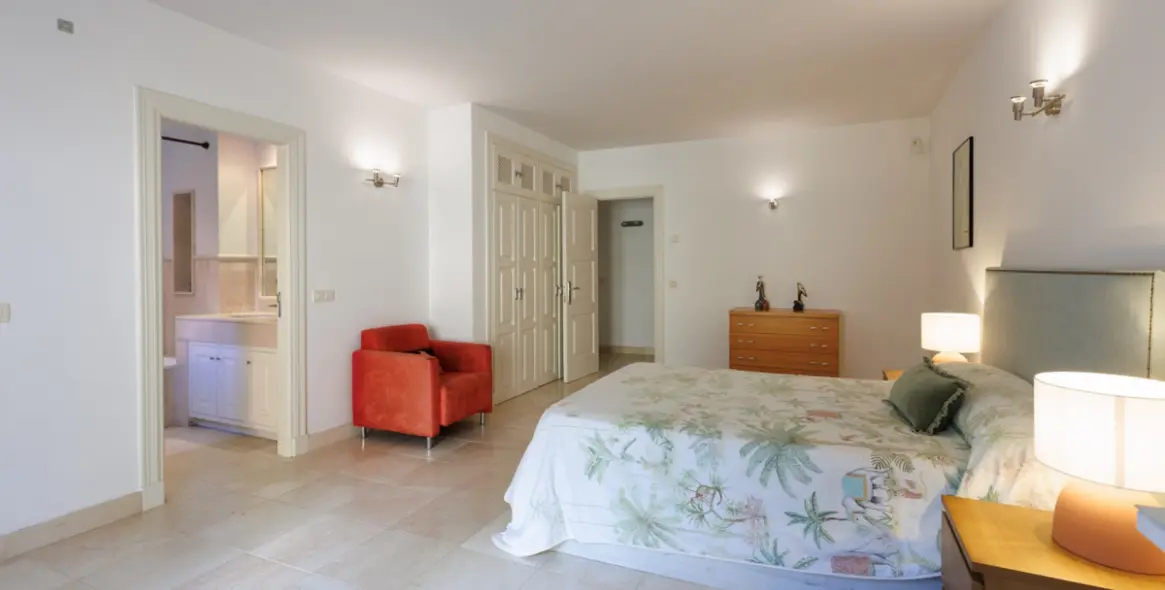 Short-term rent of detached villa in Guadalmina Baja 25