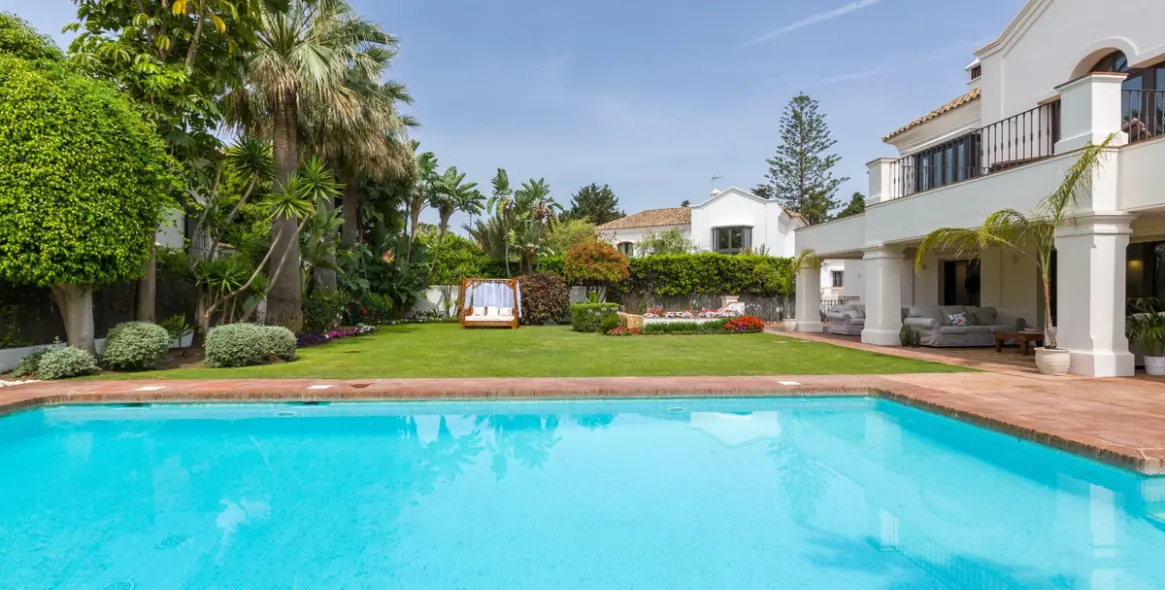 Short-term rent of detached villa in Guadalmina Baja 41