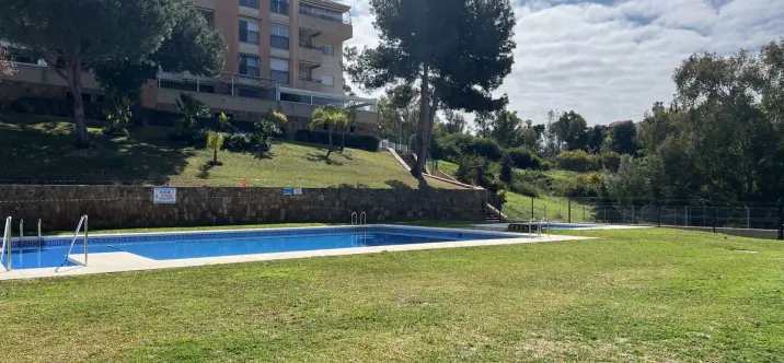 Продажа апартаментов на среднем этаже в Parque Clavero 3