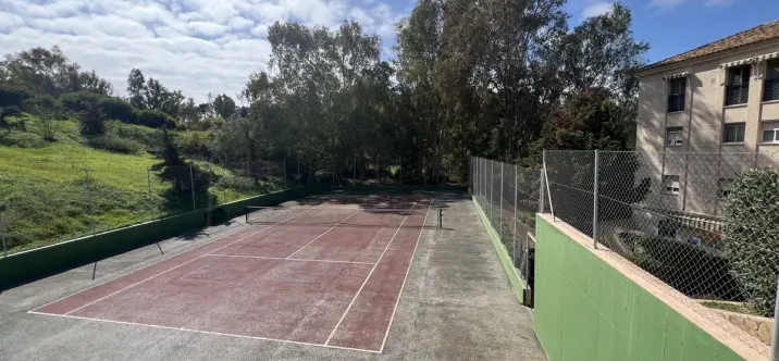 Продажа апартаментов на среднем этаже в Parque Clavero 4