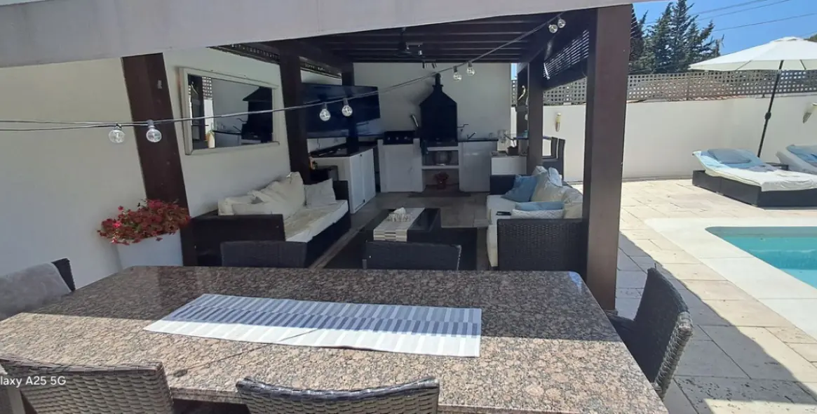 Sale of detached villa in Marbella 34