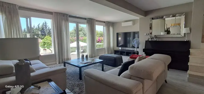 Sale of detached villa in Marbella 4