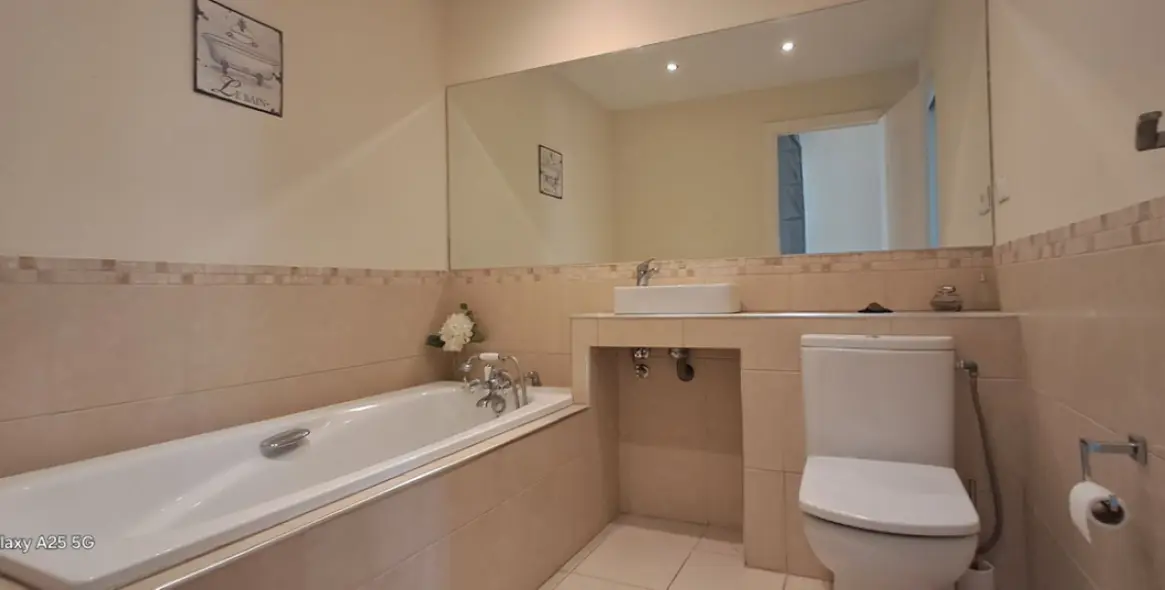 Sale of detached villa in Marbella 15