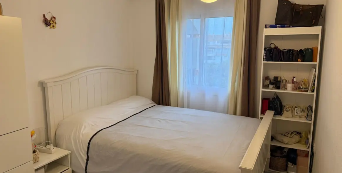 Venta de apartamento en planta media en Marbella 4