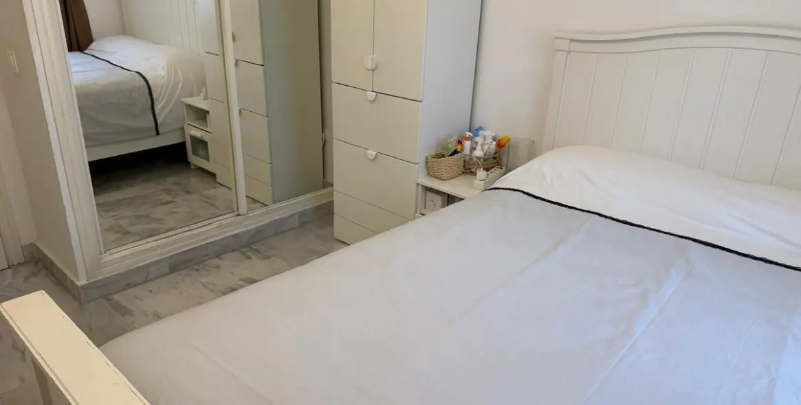 Venta de apartamento en planta media en Marbella 9