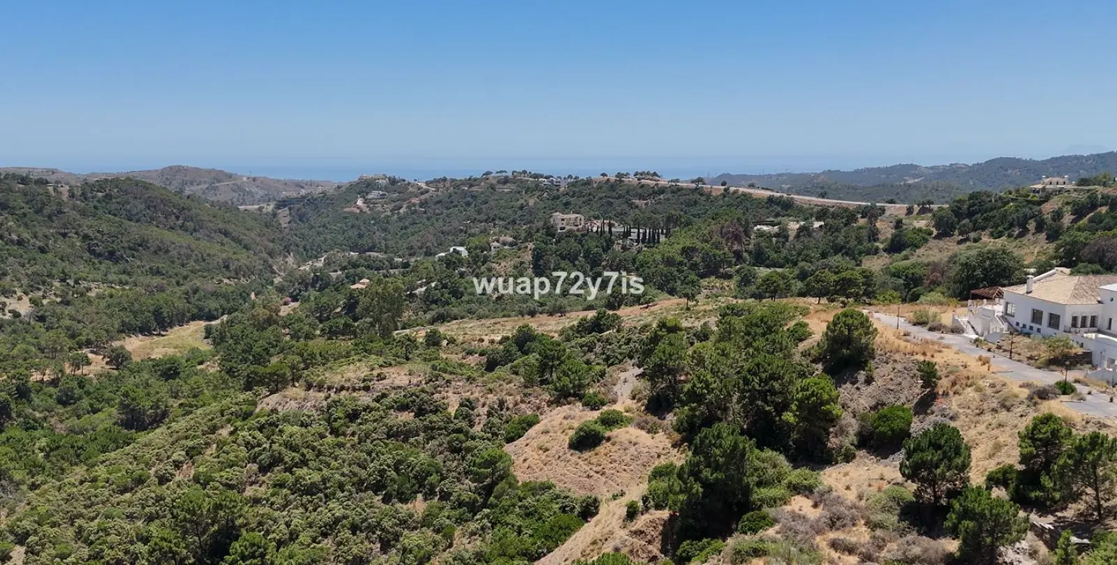 Sale of residential plot in Benahavís 1