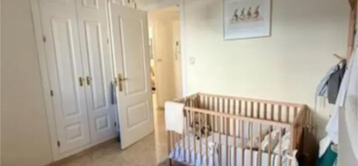 Venta de apartamento en planta media en Río Real 4