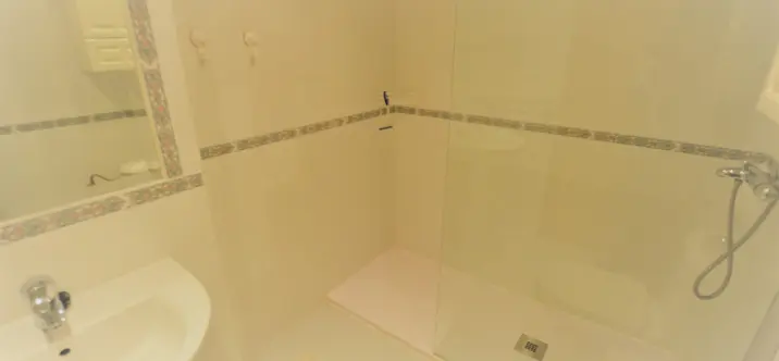 Sale of middle floor apartment in Costabella 4