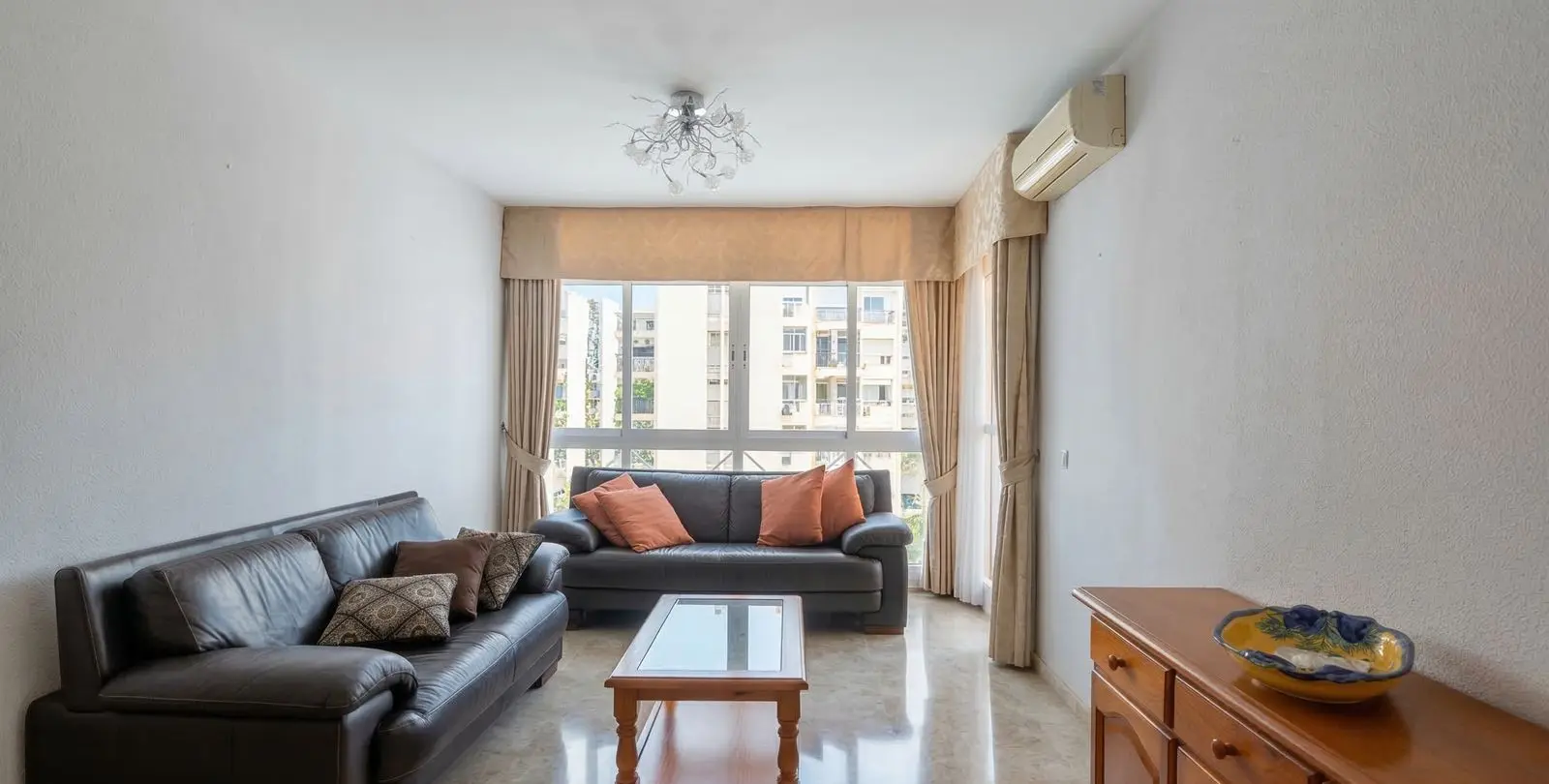 Venta de apartamento en planta media en Fuengirola 4