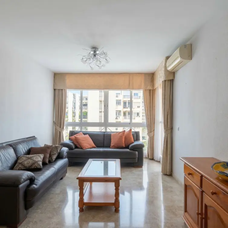 Venta de apartamento en planta media en Fuengirola