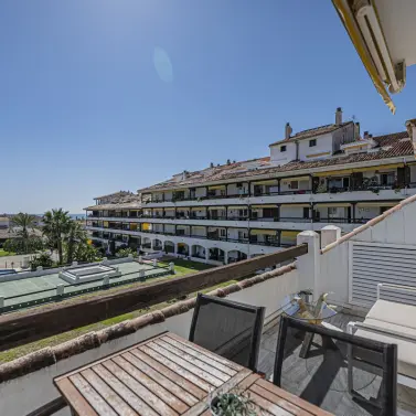 Sale of penthouse in The Golden Mile