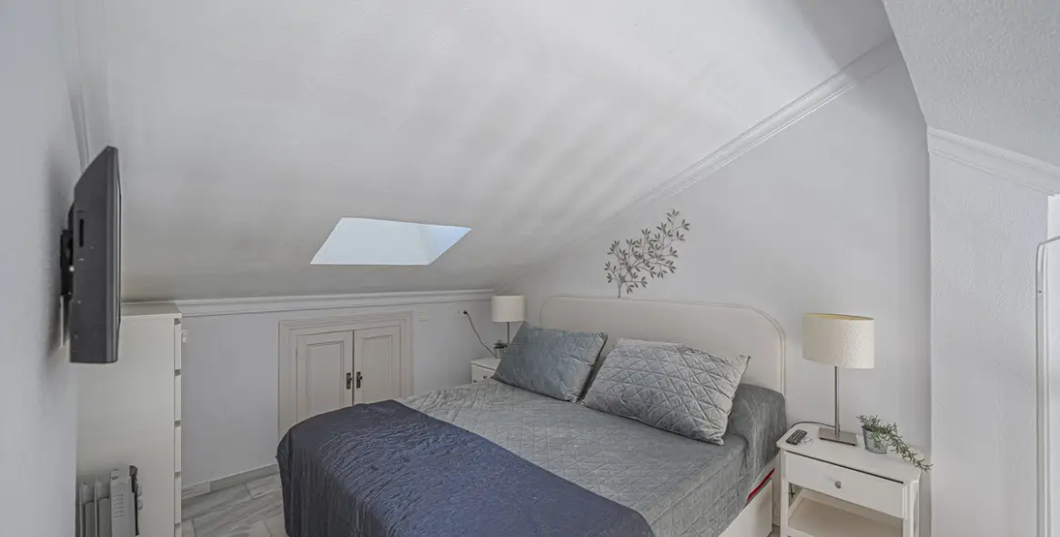 Продажа пентхауса в The Golden Mile 10