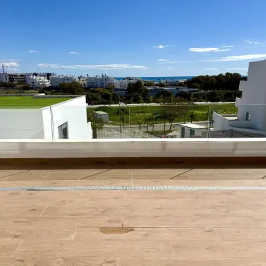 Продажа апартаментов на первом этаже в Estepona