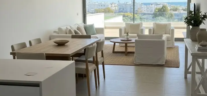 Продажа апартаментов на первом этаже в Estepona 3