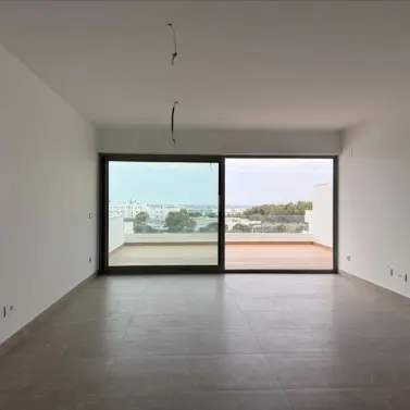 Продажа апартаментов на первом этаже в Estepona