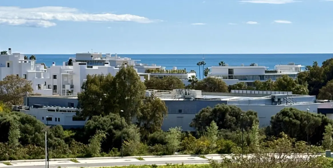 Продажа апартаментов на первом этаже в Estepona 14